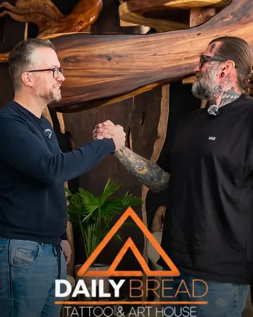 Lokalbesucher aufgepasst! Ein Tattoo soll nicht einfach nur gut aussehen, sondern am Ende auch wirklich zu de